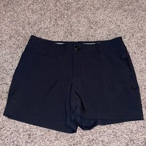 UNDER ARMOUR Ladies Golf Shorts